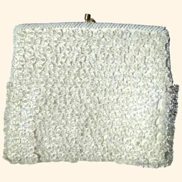 Elegant White Clutch with Gold Chain - Picture 5 of 5